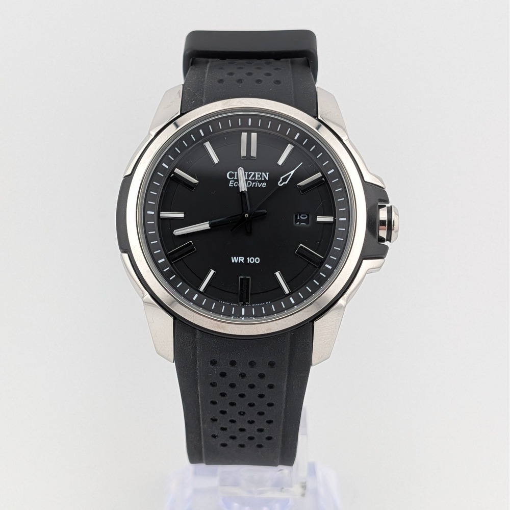 Citizen Eco-Drive Weekender J810-S082781 WR100 Black Dial Solar Men's Watch 44mm